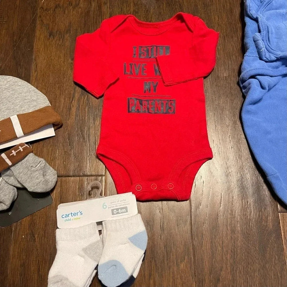 Carter's Nike & Others Infant Clothing Swaddles Lot Newborn - Picture 4 of 8